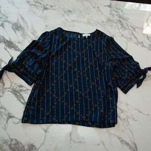 Ladies Lucky Brand Navy & Gold Short Sleeve Boxy Dressy Blouse Medium